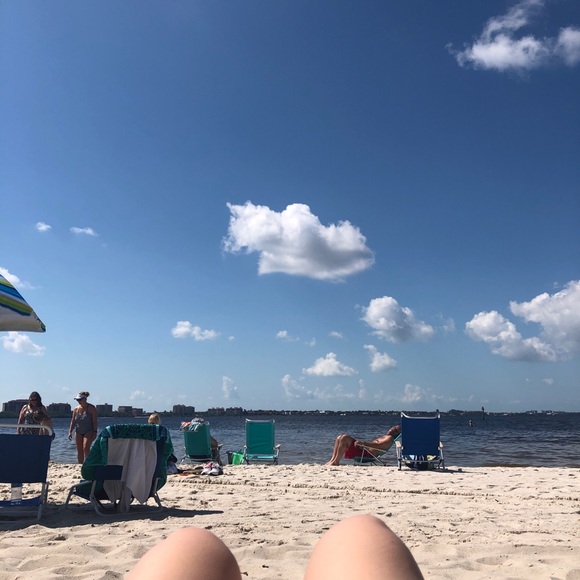 Meet your Posher, Cynthia - Picture 2 of 2